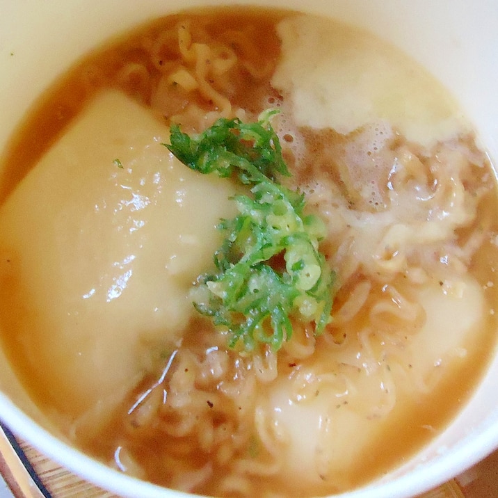 餅入りミニチキンラーメン